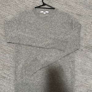 UNIQLO Women's 100% cashmere Sweaters in Gray size: XS